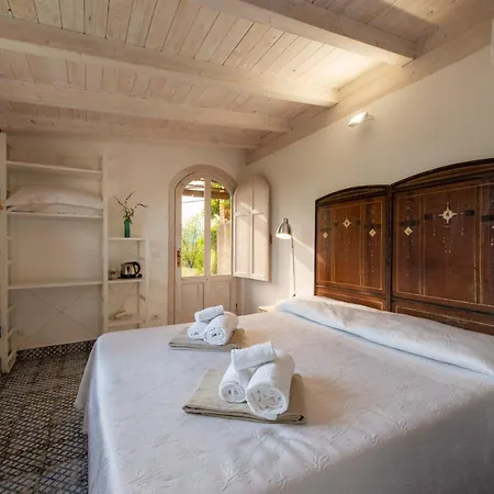 With Pool & Jacuzzi Villa *
