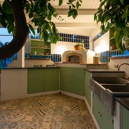 With Pool & Jacuzzi *