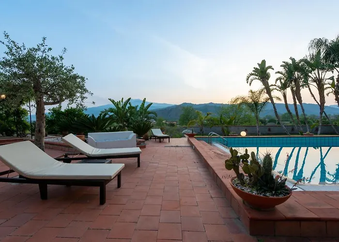 With Pool & Jacuzzi *