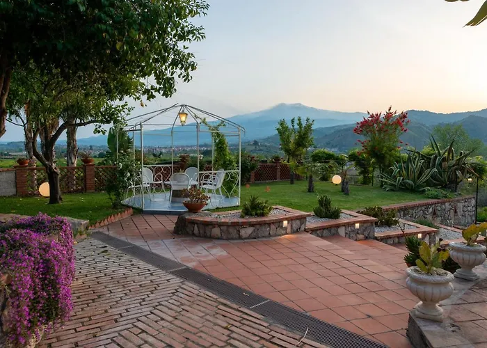 빌라 With Pool & Jacuzzi *