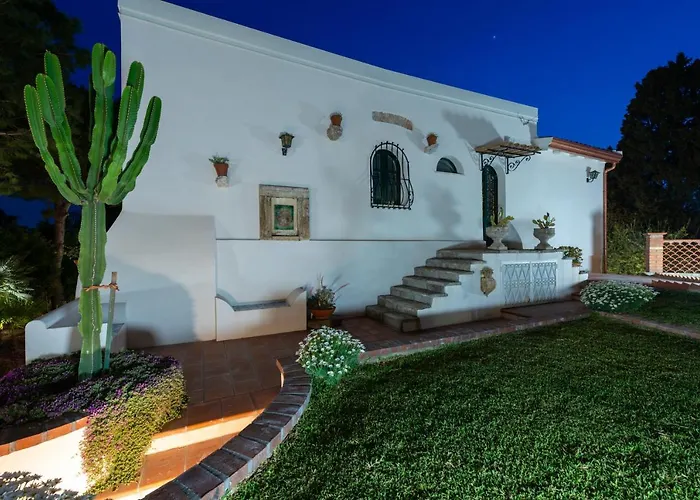 빌라 With Pool & Jacuzzi