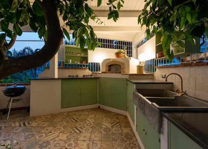 With Pool & Jacuzzi *