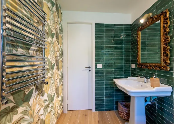 With Pool & Jacuzzi 빌라