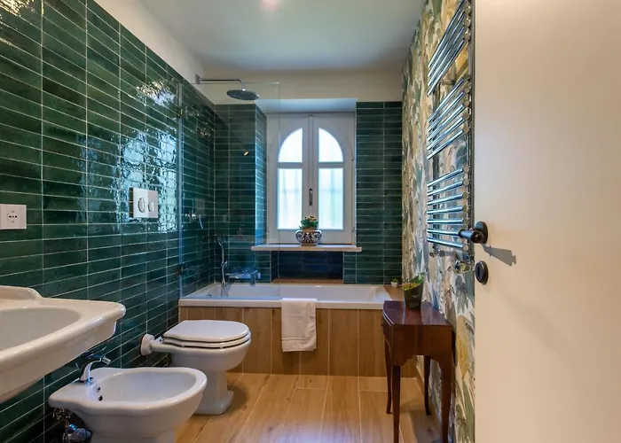 With Pool & Jacuzzi *