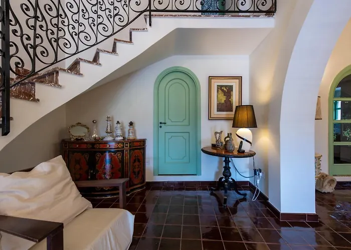 With Pool & Jacuzzi 빌라