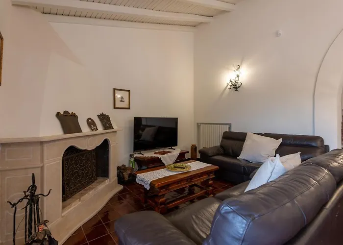 빌라 With Pool & Jacuzzi 타오르미나