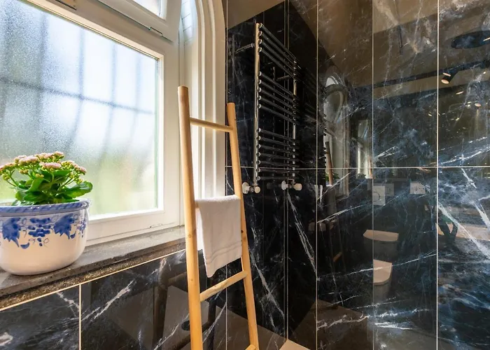 With Pool & Jacuzzi 빌라 *