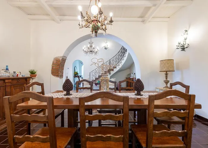 With Pool & Jacuzzi 빌라 *