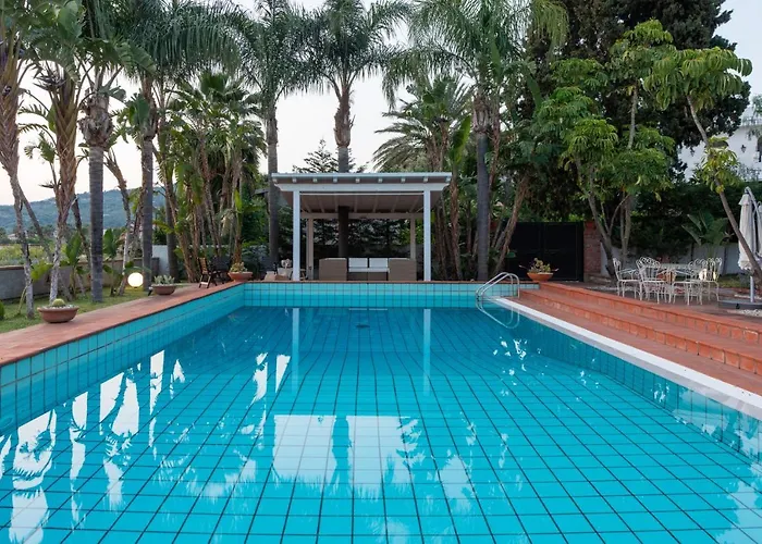 빌라 With Pool & Jacuzzi 타오르미나