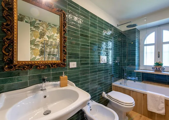 With Pool & Jacuzzi * 타오르미나