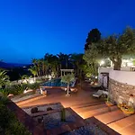 With Pool & Jacuzzi Taormina